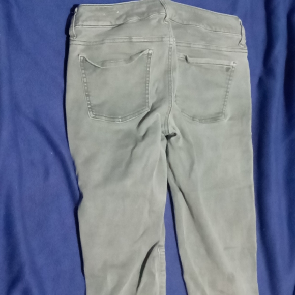 Pants - Picture 3 of 4